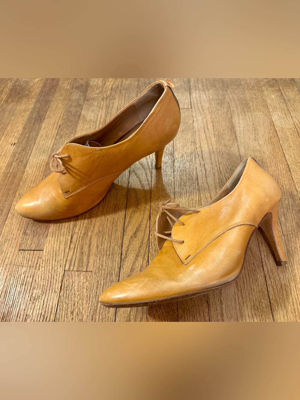 Women’s Pointed Leather Lace-Up Heels in Tan - 41 - Picture 3 of 9